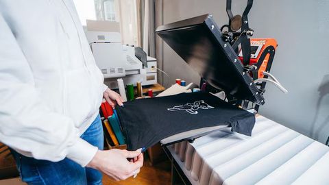 Guide to DTG Printing: Modern Techniques, Workflow Basics, and Helpful Tips