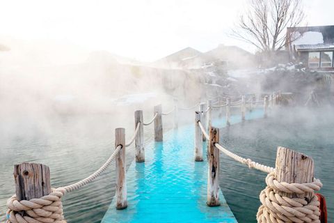 Hot Spring Resort Rentals: A Complete Guide with Tips & Helpful Insights